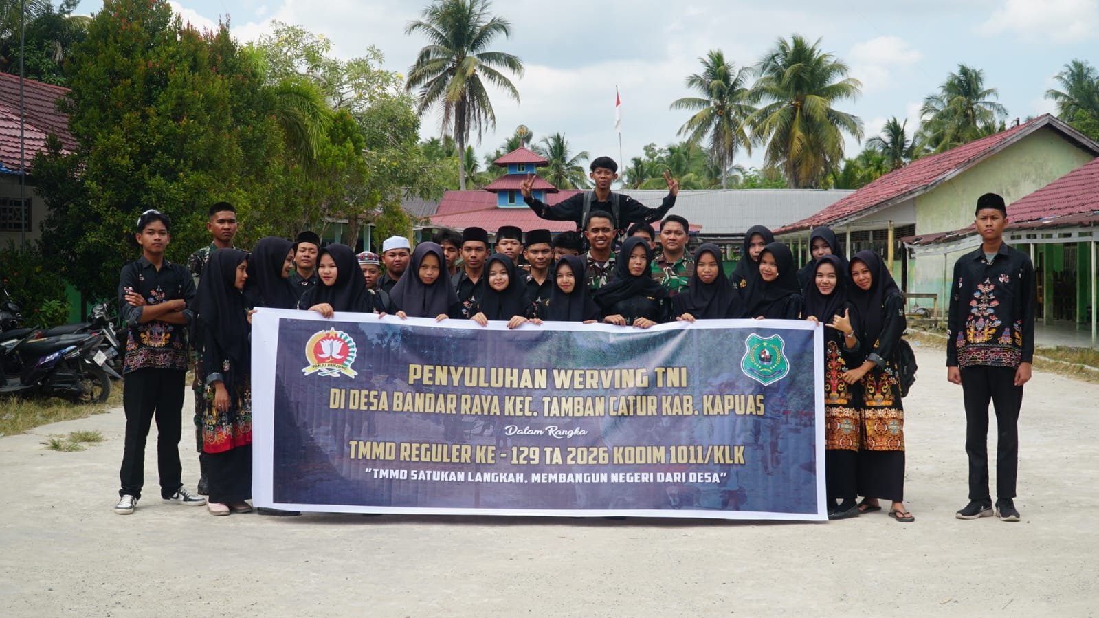 Program Penyuluhan Werving TNI oleh Satgas TMMD Ke-129 untuk Menumbuhkan Minat Pemuda