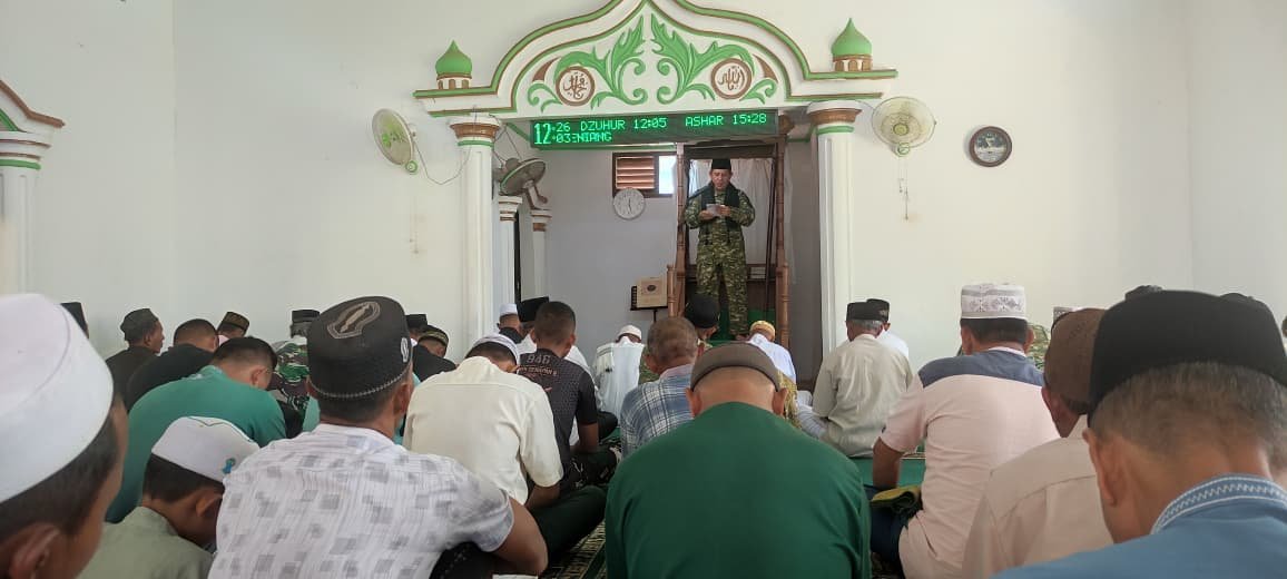 Peran Satgas TMMD di Masjid Al Mukminin Diterima dengan Antusias