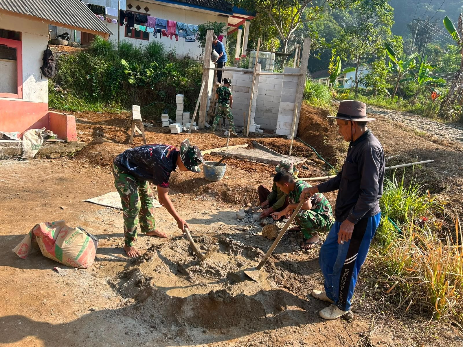 Fasilitas MCK Ke-3 TMMD Ke-129 Kodim 0608/Cianjur Dikebut, Kualitas Jadi Fokus Utama