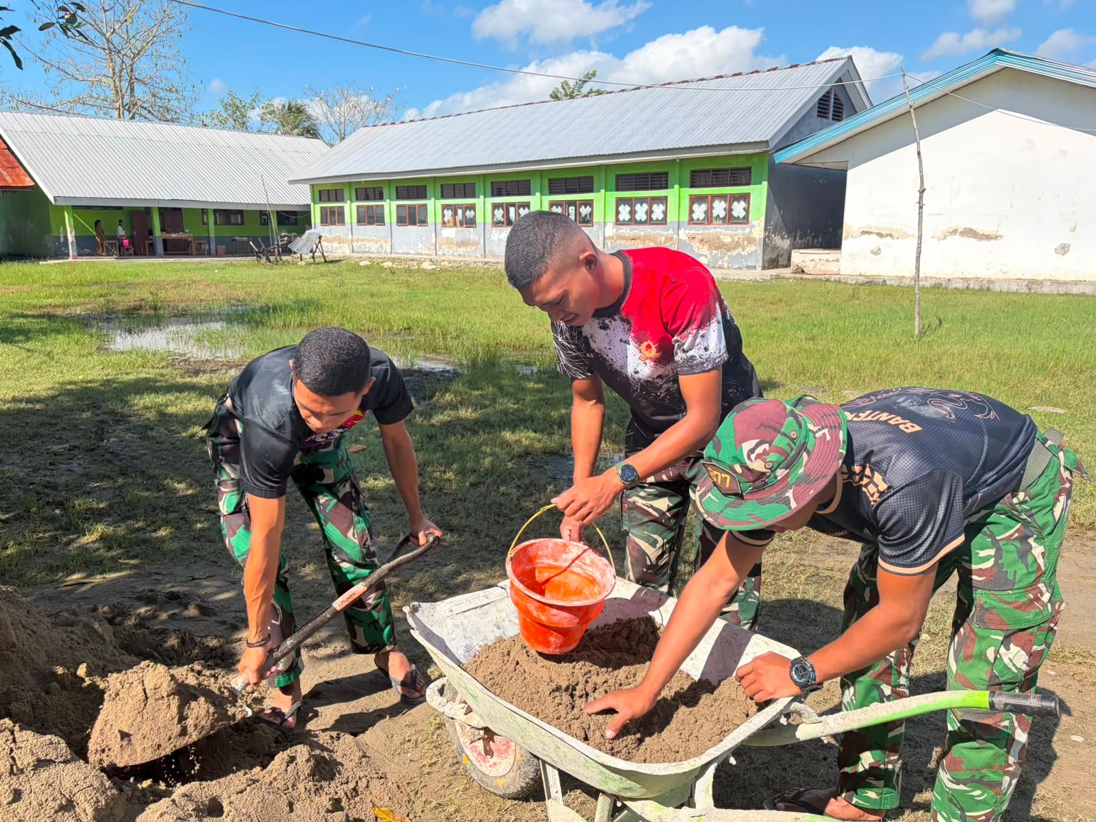 TMMD 129 Kodim Belu: Fokus pada Sanitasi Sekolah melalui Renovasi MCK