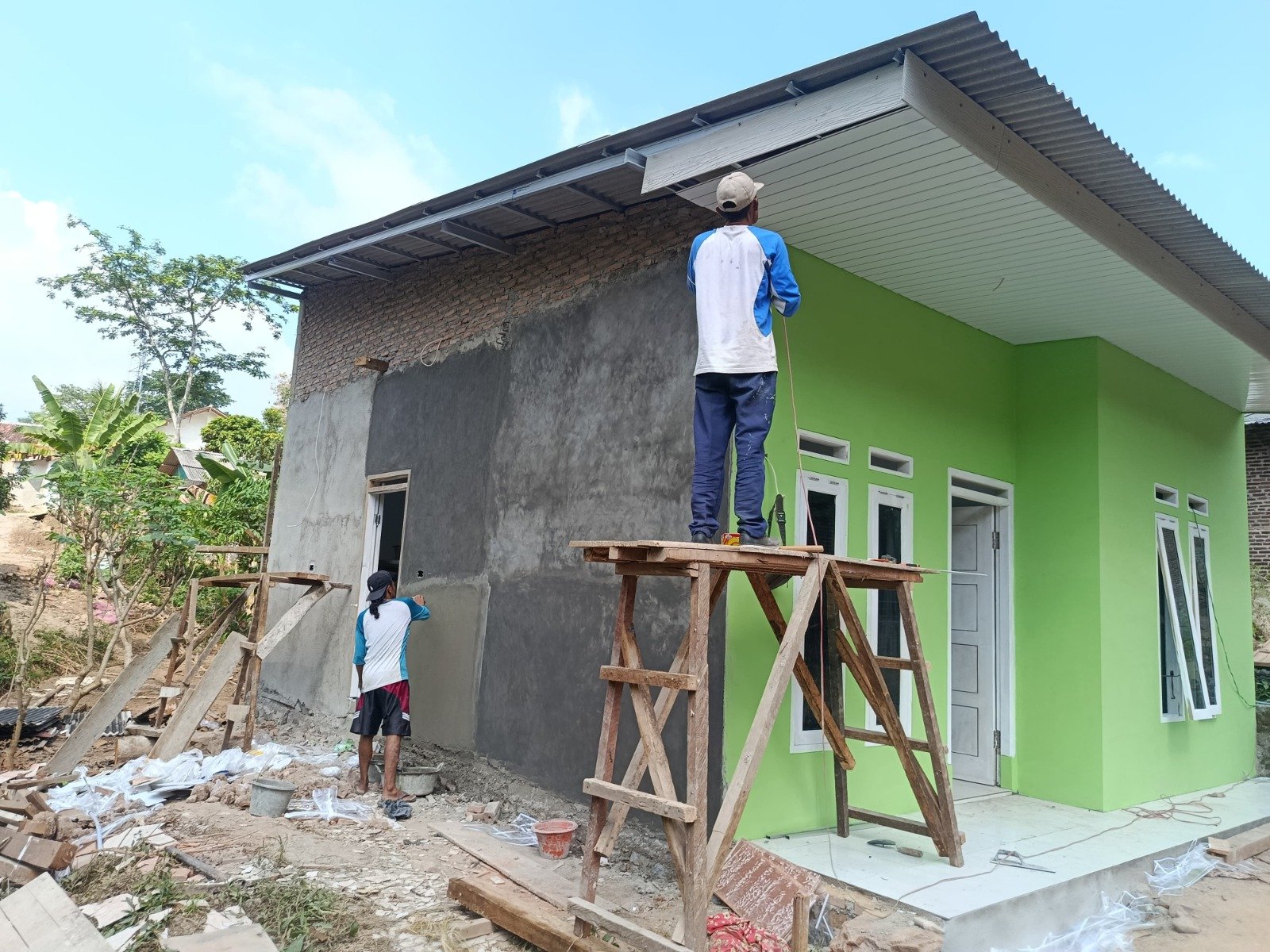 Progres Pembangunan RTLH Hasanudin Hampir Rampung, Mencapai 97 Persen